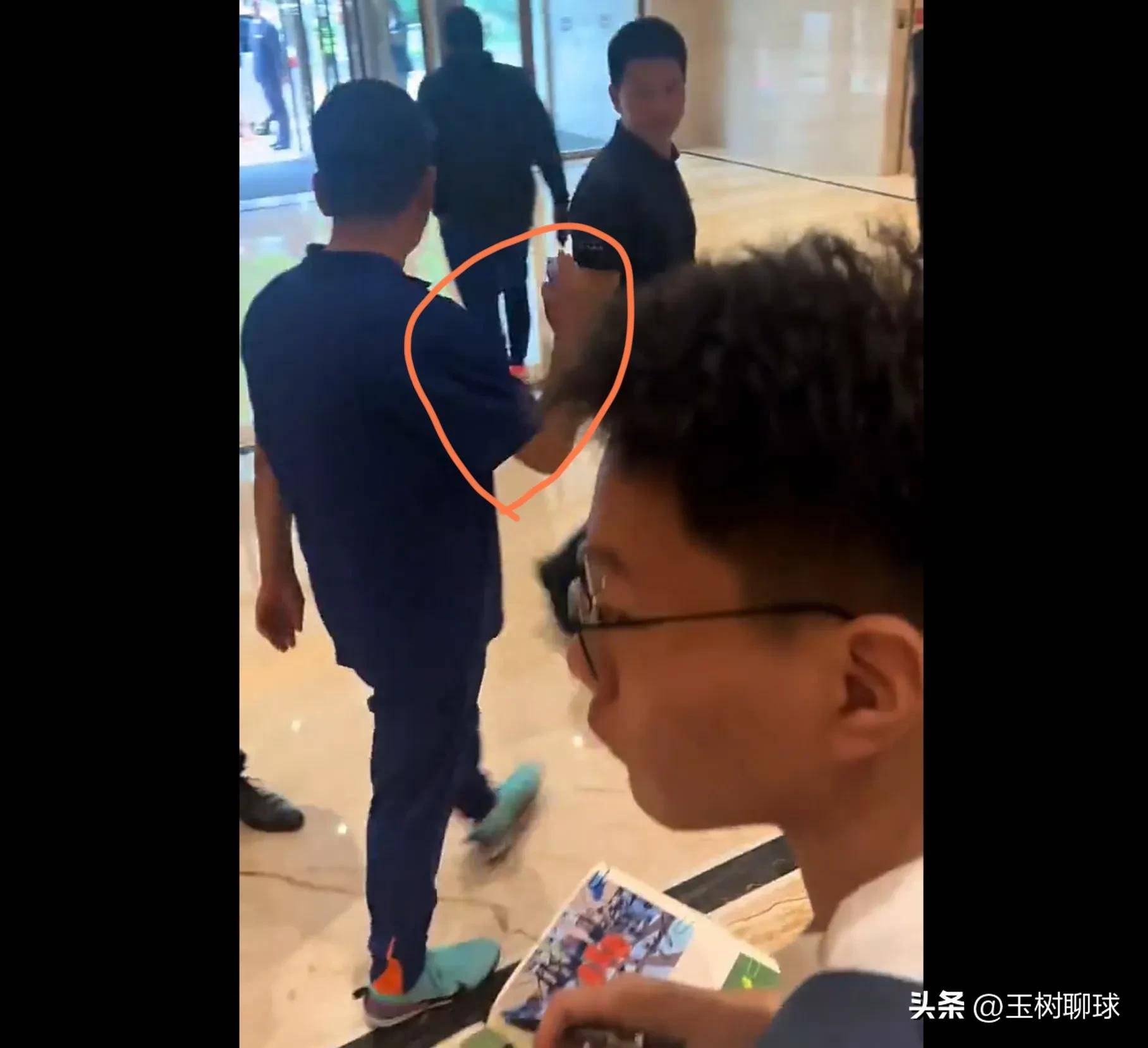 星空体育-只等崔康熙下课？曝山东泰山今夏以稳为主，人员调整暂无的简单介绍