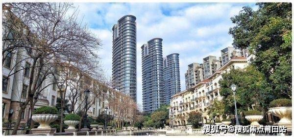 英雄联盟焦点战：星火战魂对战东风战神，强势突围，选手当场怒吼(四支战队超燃半决赛比拼)